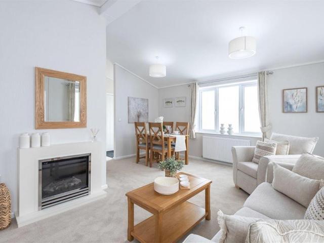 Property for sale in Garston Park, West Berkshire