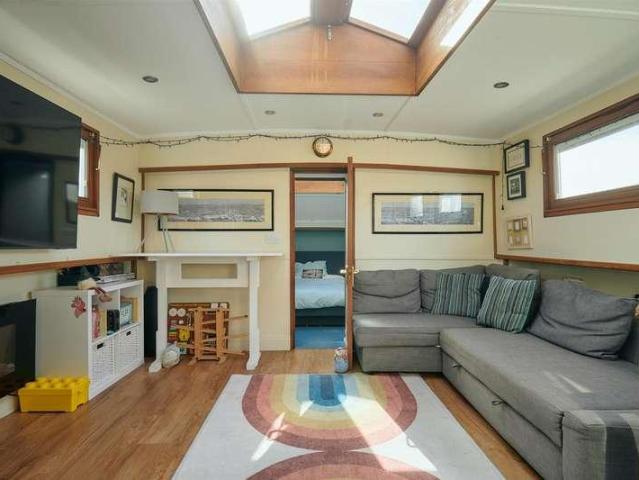 Property for sale in Wandsworth, Greater London