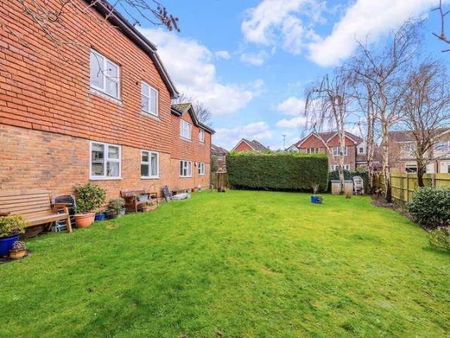 Property for sale in Hillview, Surrey