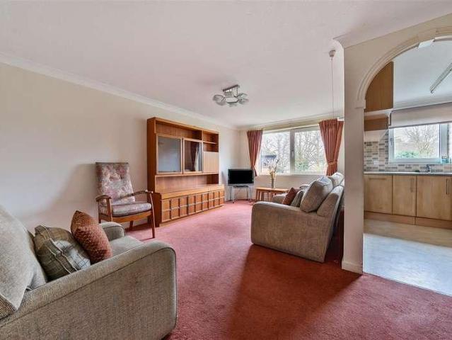 Property for sale in Bushey, Bushey Heath