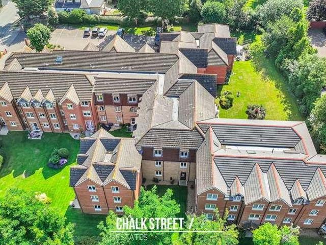 Property for sale in Hornchurch, Greater London