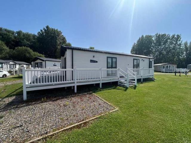 Property for sale in Broxbourne, Hertfordshire