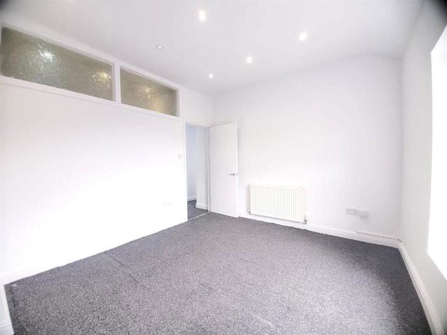 Property for sale in Huddersfield, West Yorkshire
