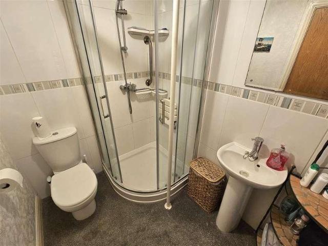 Flat for sale in West Midlands