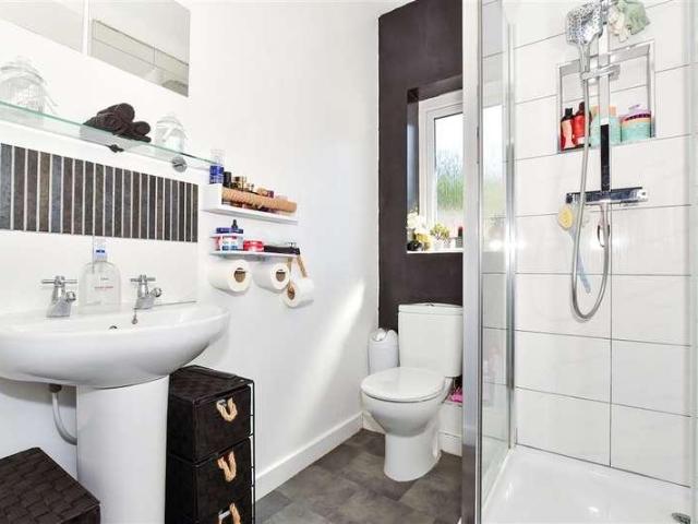 Property for sale in Midway, Kent