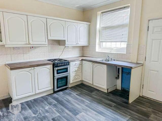 Property for sale in Moses Gate, Lee Bank