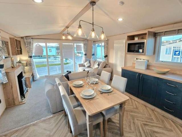 Property for sale in Seasalter, Canterbury
