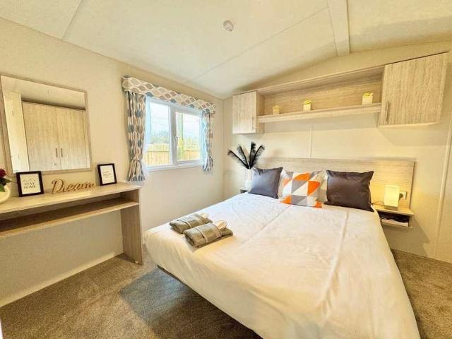 Property for sale in Dale Hill, Essex