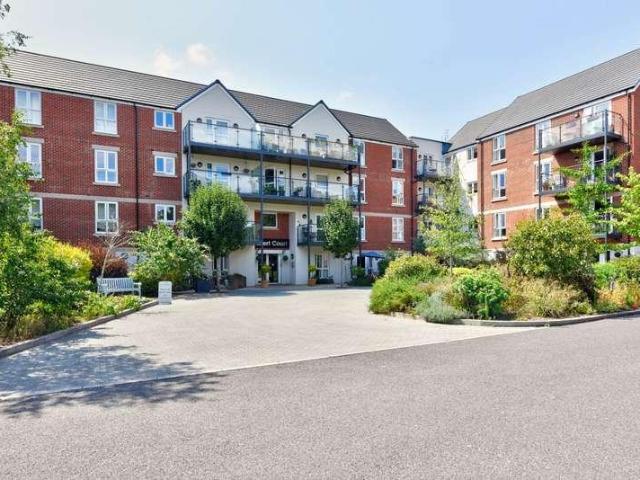Property for sale in Henley-on-Thames, Berrick Salome