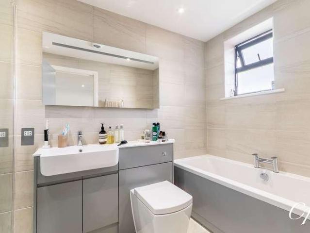 Property for sale in Cleevemount, Golden Valley
