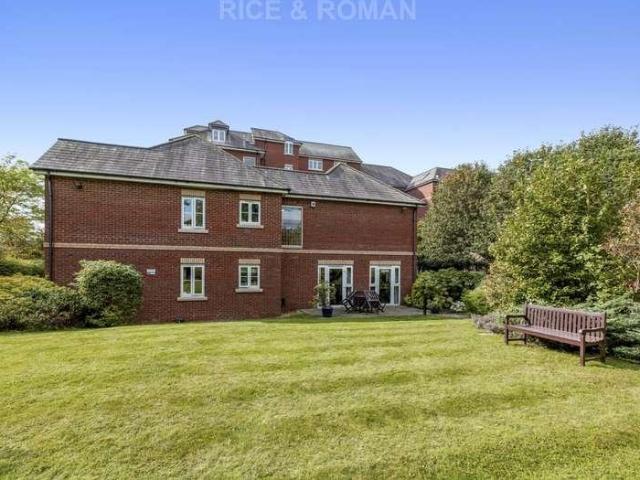 Property for sale in London Borough of Hounslow, Spring Grove