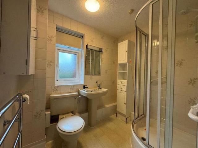 Property for sale in Poplars, Shephall