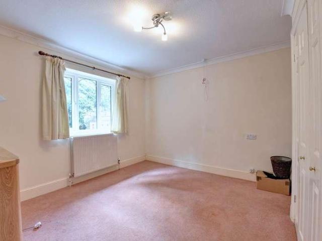 Property for sale in Henley-on-Thames, Berrick Salome