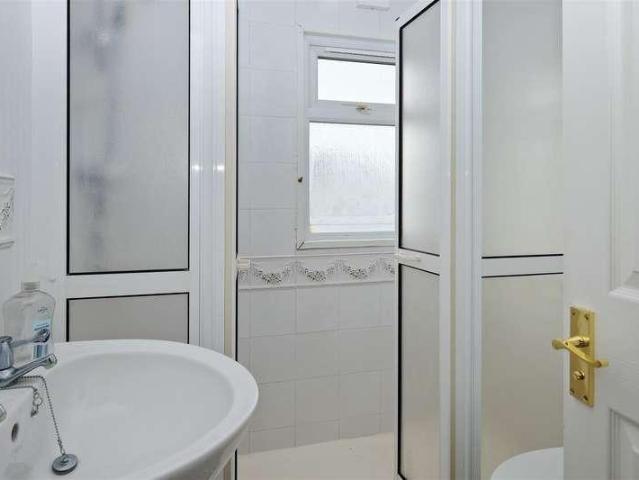 Property for sale in Applegarth Park, Canterbury