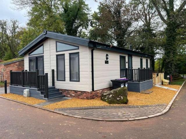 Property for sale in Mobberley