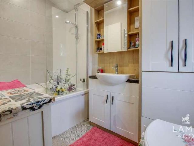 Property for sale in Dale Hill, Essex