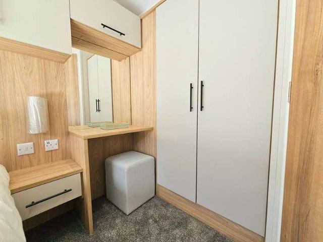 Property for sale in Cwm-y-glo, Wales