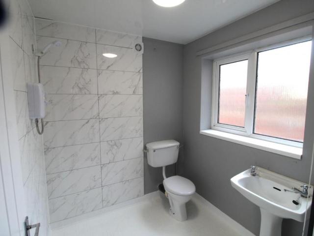 Property for sale in Cutsyke, Castleford