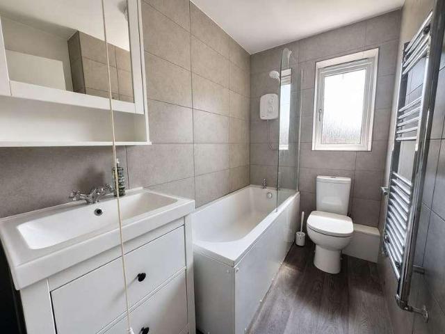 Property for sale in Ladygrove, Berrick Salome