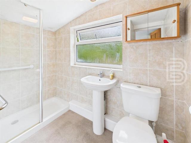 Property for sale in New Bilton, Warwickshire