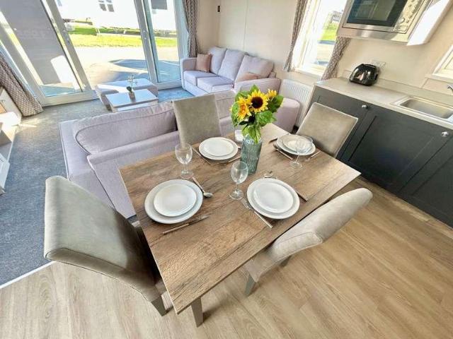 Property for sale in Dale Hill, Essex