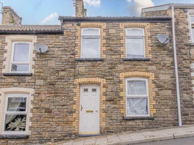 Property for sale in Pont-y-waun, Cwmcarn
