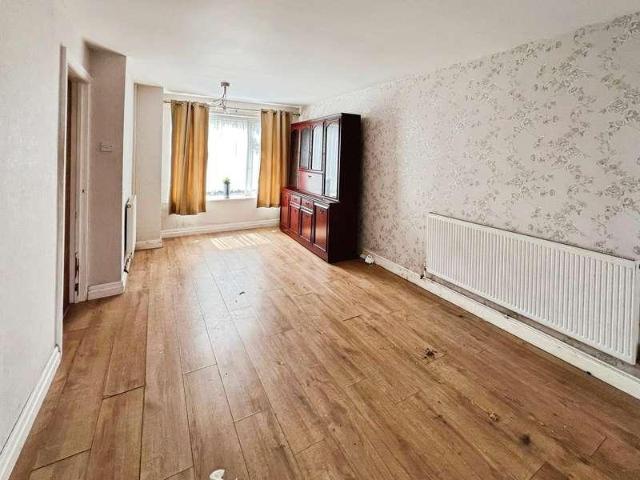 Property for sale in Moses Gate, Lee Bank