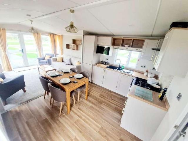 Property for sale in Upper Dovercourt, Dale Hill