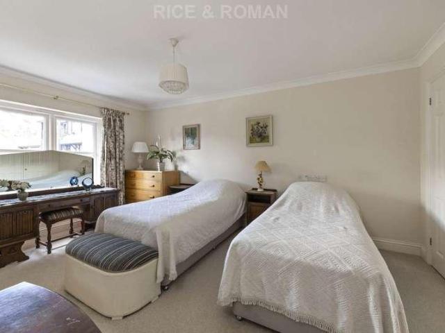 Property for sale in Heol-las, Surrey