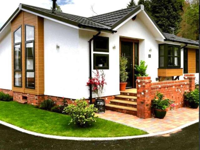 Property for sale in Mobberley
