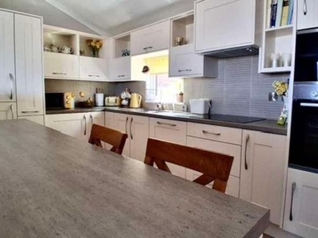 Property for sale in Walton-in-gordano, North Somerset