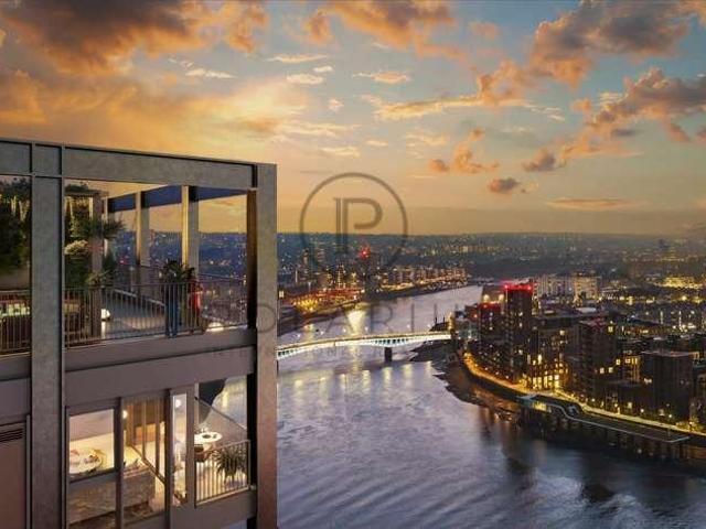 Property for sale in Chingford Mount, Greater London