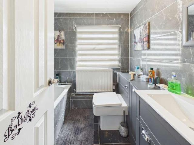 Property for sale in Thatcham, West Berkshire