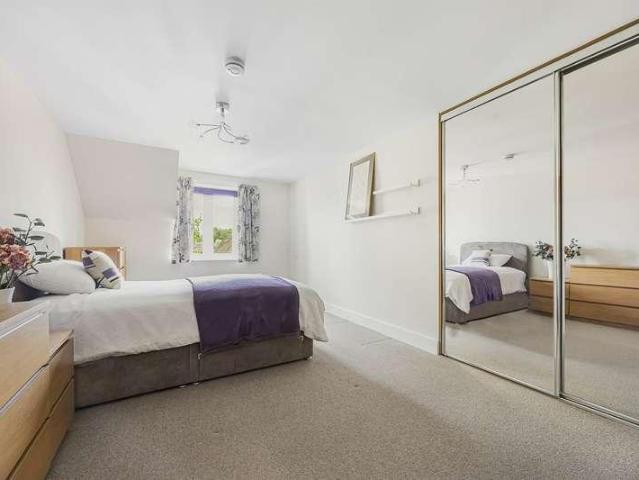 Property for sale in Reading