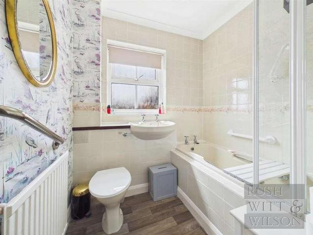 Flat for sale in Old Town, Heathlands