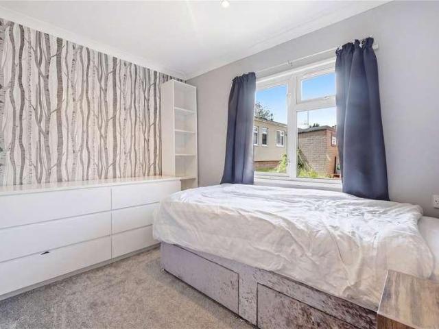 Property for sale in Galleywood, Chelmsford