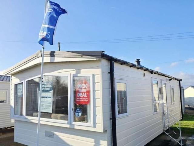 Property for sale in Seasalter, Canterbury
