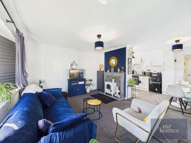 Property for sale in Lower Porthkerry, Rhoose