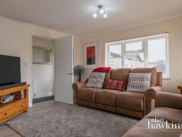 Property for sale in Lyneham and Bradenstoke, Bradenstoke
