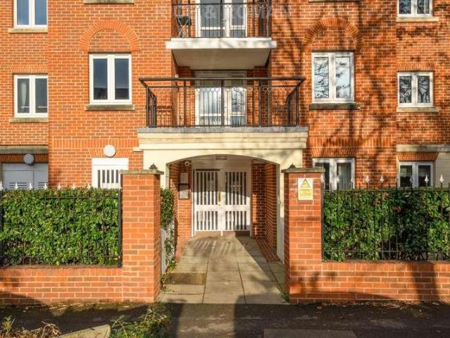 Property for sale in Woodcote, Epsom