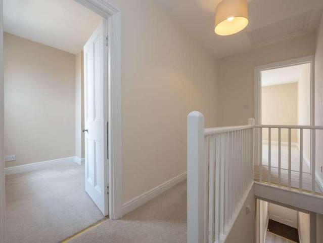 Property for sale in Cliff Hill, Warwick
