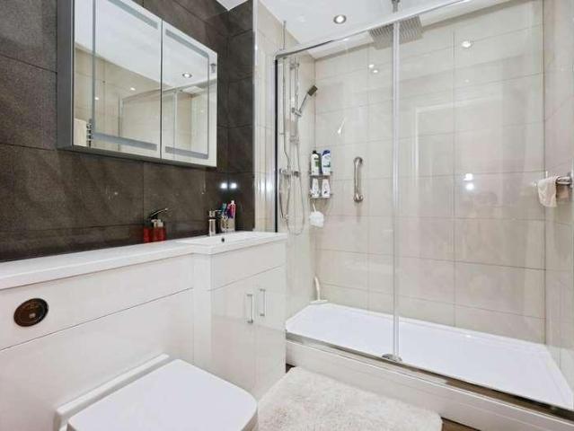 Flat for sale in Heswall, Wirral