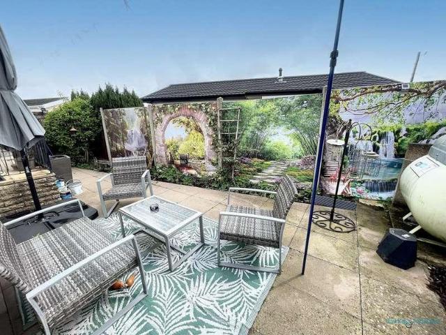 Property for sale in Alderminster, Warwickshire