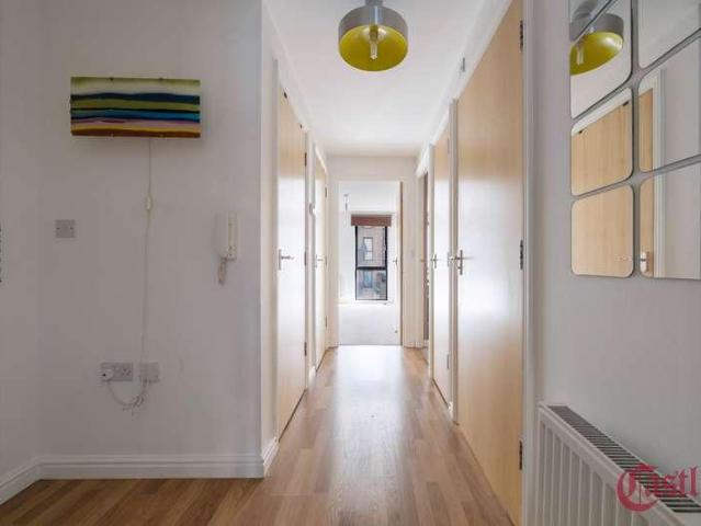 Property for sale in Clapton, Upper Clapton