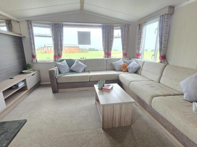 Property for sale in Edgehill, Kepwick