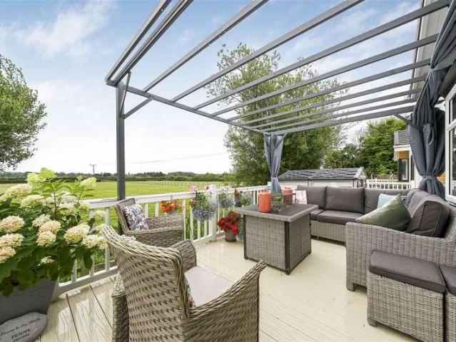 Property for sale in Winkfield Street, Winkfield