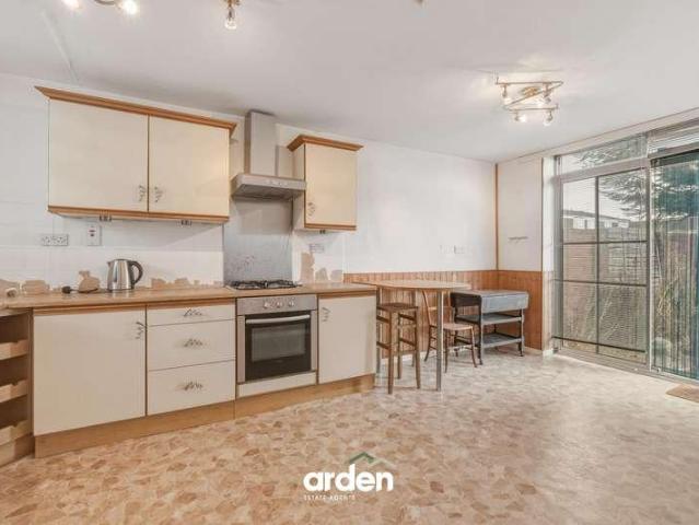 Property for sale in Ipsley, Redditch