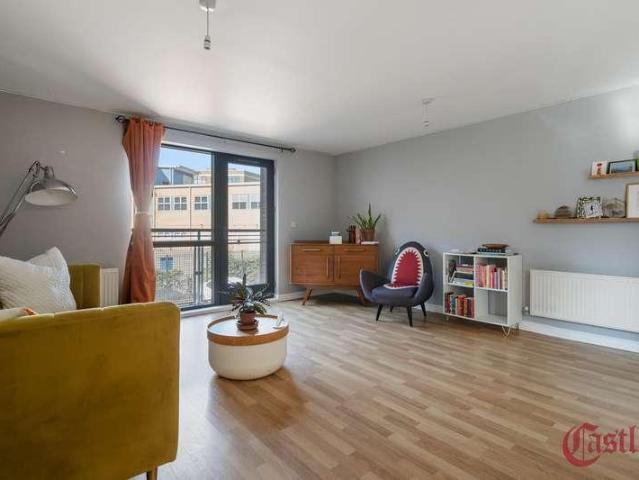 Property for sale in Clapton, Upper Clapton