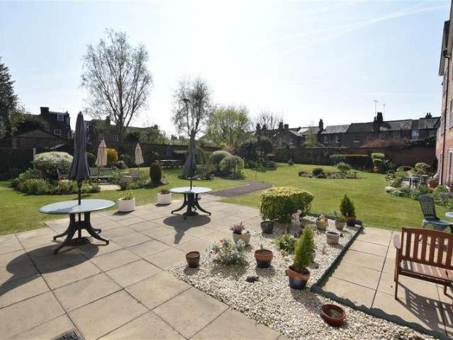 Property for sale in Moulsham, Chelmsford