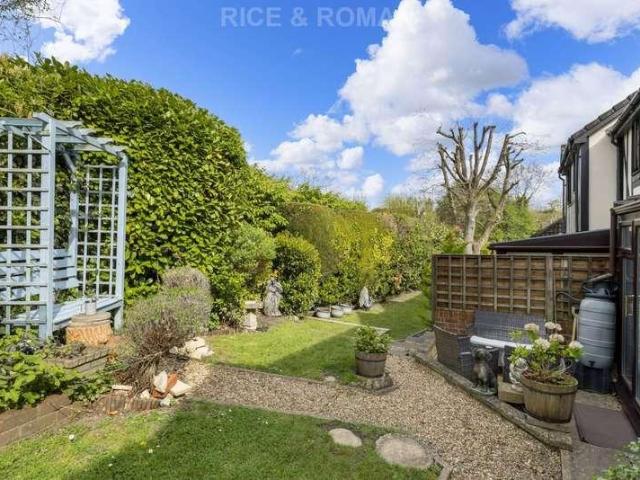 Property for sale in Heol-las, Surrey